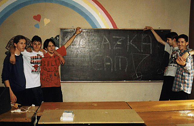 Plik:PORAZKA TEAM-1996.jpg