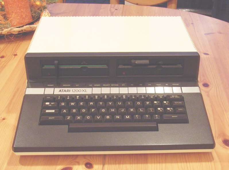 Plik:1200xl-1450xld-chassis-middle.jpg